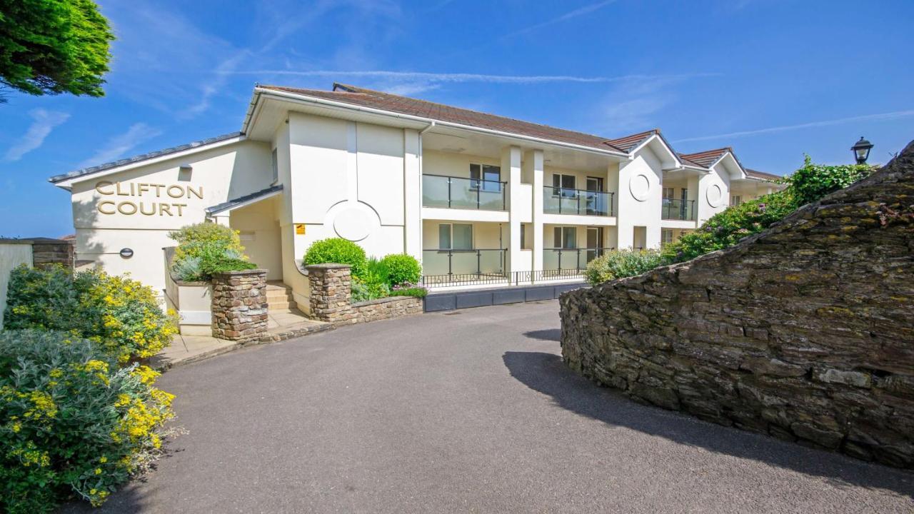 Clifton Court Apt 23 With Seaviews & Heated Pool Apartamento Croyde Exterior foto